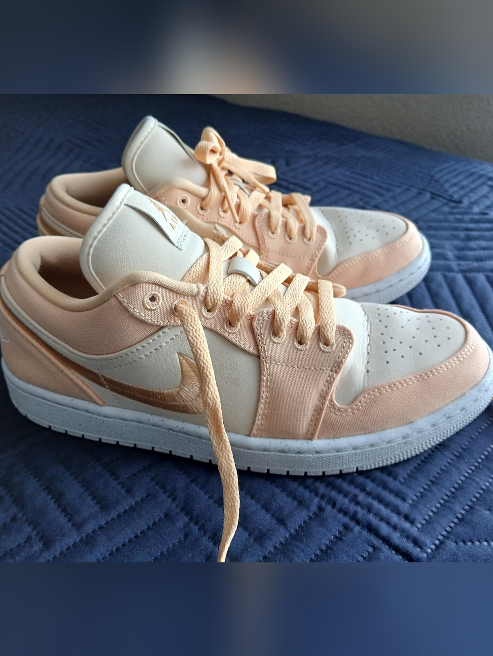 Jordan 1 Low SE CELESTIAL GOLD  Women’s SIZE 9.5